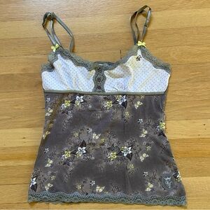 grey and white floral tank top from vive maria with green bows coquette